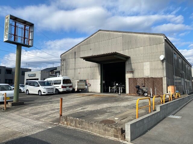 ばいく倉庫 外観
